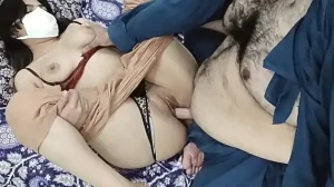 Pakistani Stepmom Caught And Fucked By Her Own Stepson,s Friend