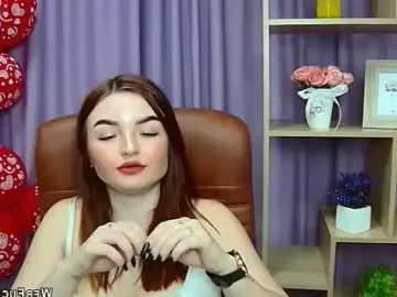 redhead amateur babe flashing big natural tits on webcam 1733438185